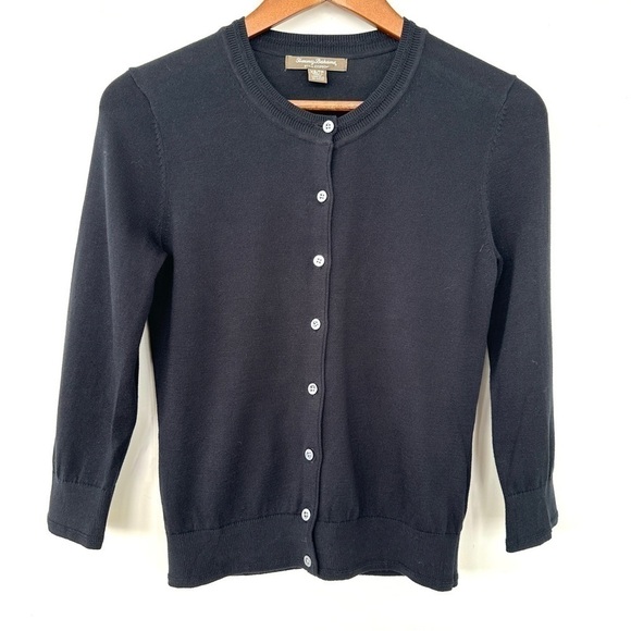 Tommy Bahama cardigan, crew neckline, 3/4 length sleeves, button front, cotton - Picture 1 of 8